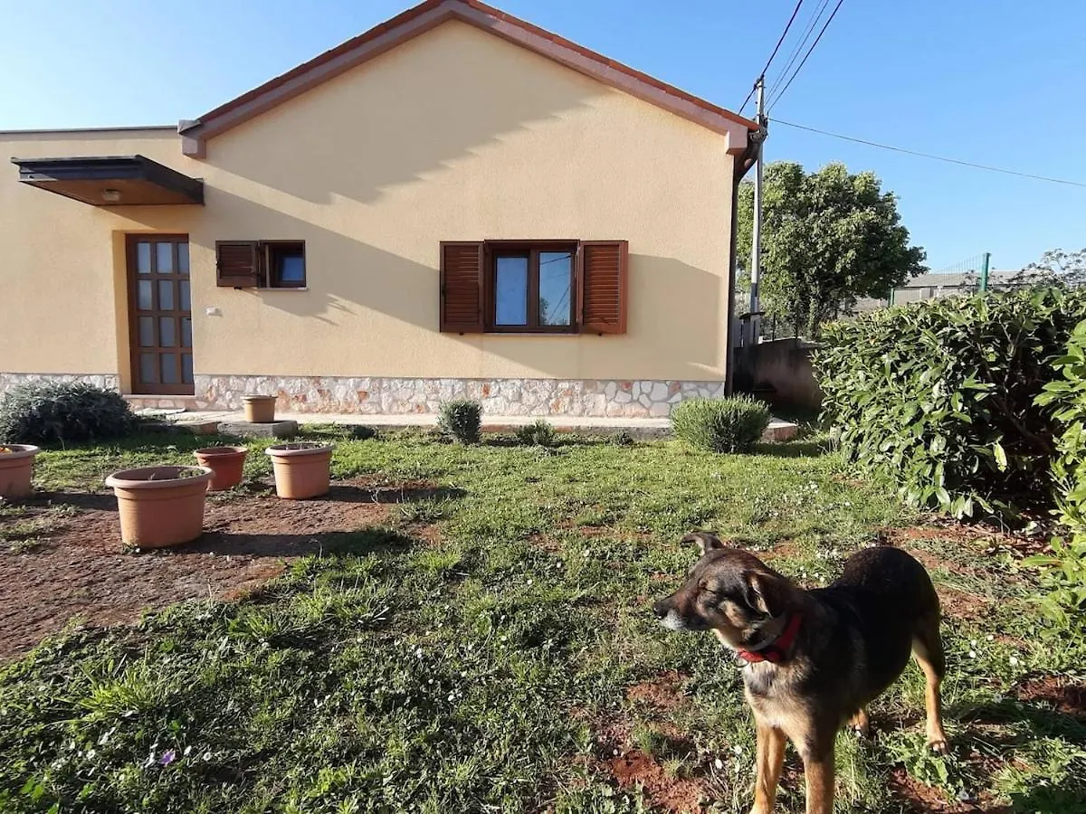 Vacation House Ana Liznjan Croatia
